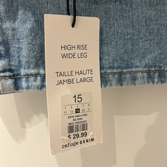 High Rise - Wide Leg Jeans - Picture 3 of 4